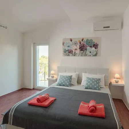 Lavander 3 Private With Bathroom And Balcony Πανσιόν 3*